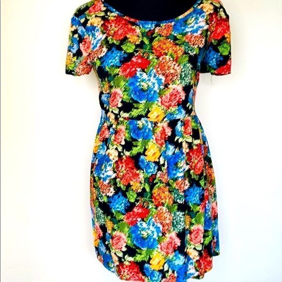 Forever 21 Short-Sleeve Floral Peasant Top, (L) - Picture 1 of 14